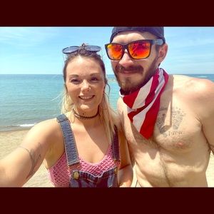 Meet your Posher, Caitlin